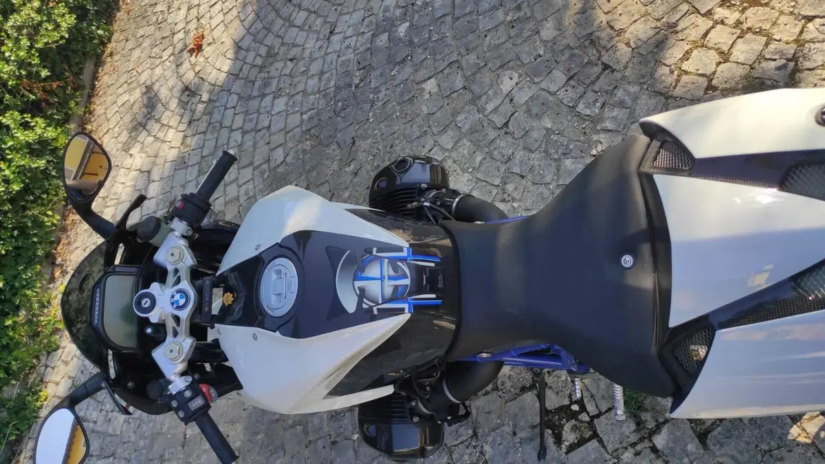 Bmw HP2 Sport  (2)