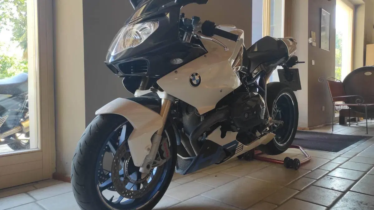 Bmw HP2 Sport  (7)