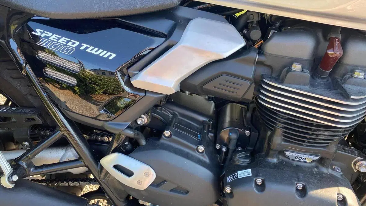 Triumph Speed Twin 900 (2025 - 26)  (8)