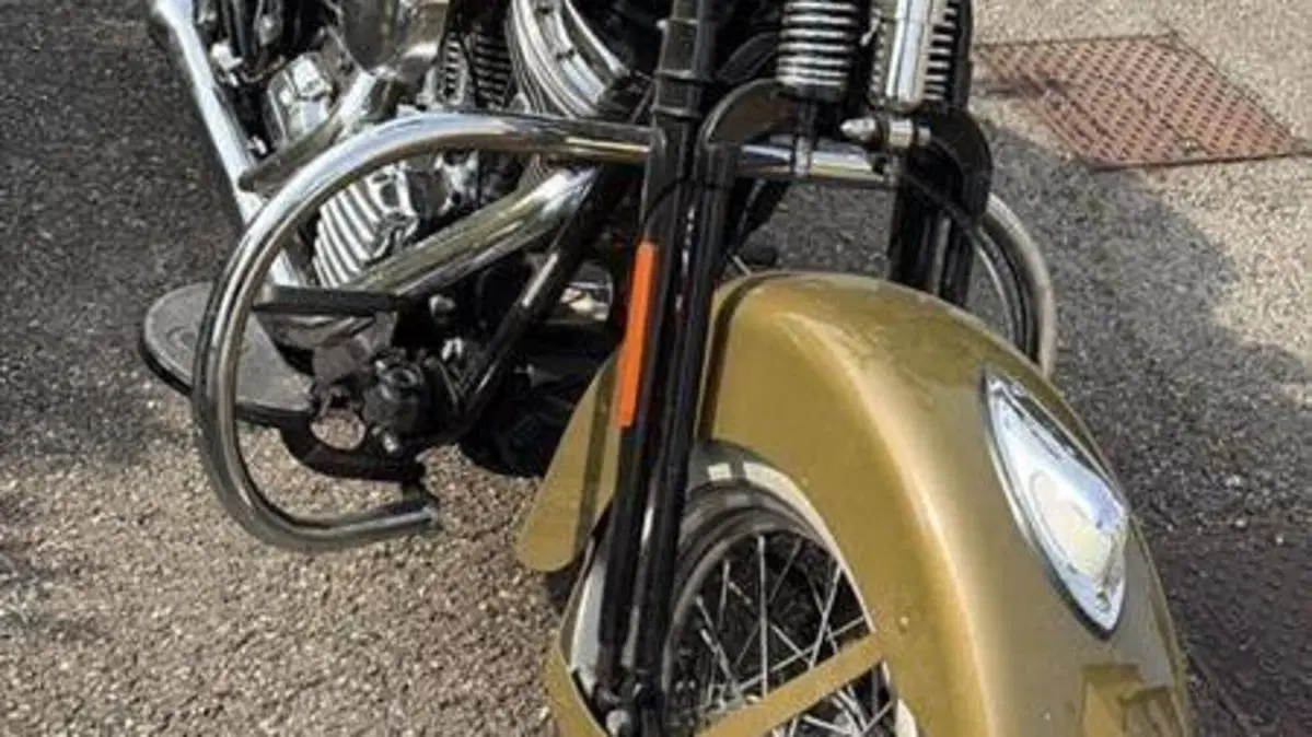 Harley-Davidson 1584 Springer Classic (2006 - 07) - FLSTSC 