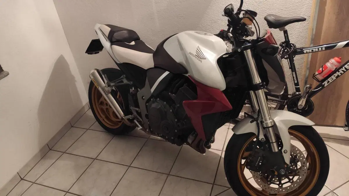 Honda CB 1000 R (2008 - 10)  (8)