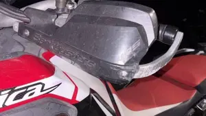 Honda Africa Twin CRF 1000L (2018 - 19)  (6)