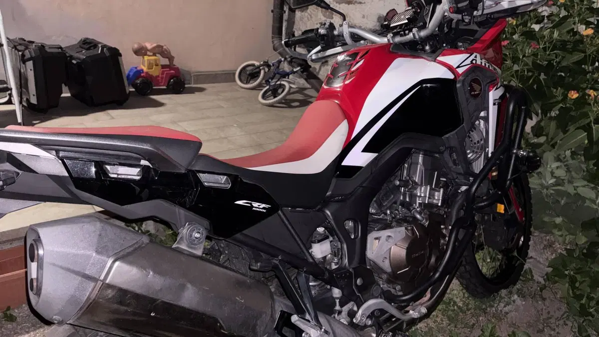 Honda Africa Twin CRF 1000L (2018 - 19)  (9)