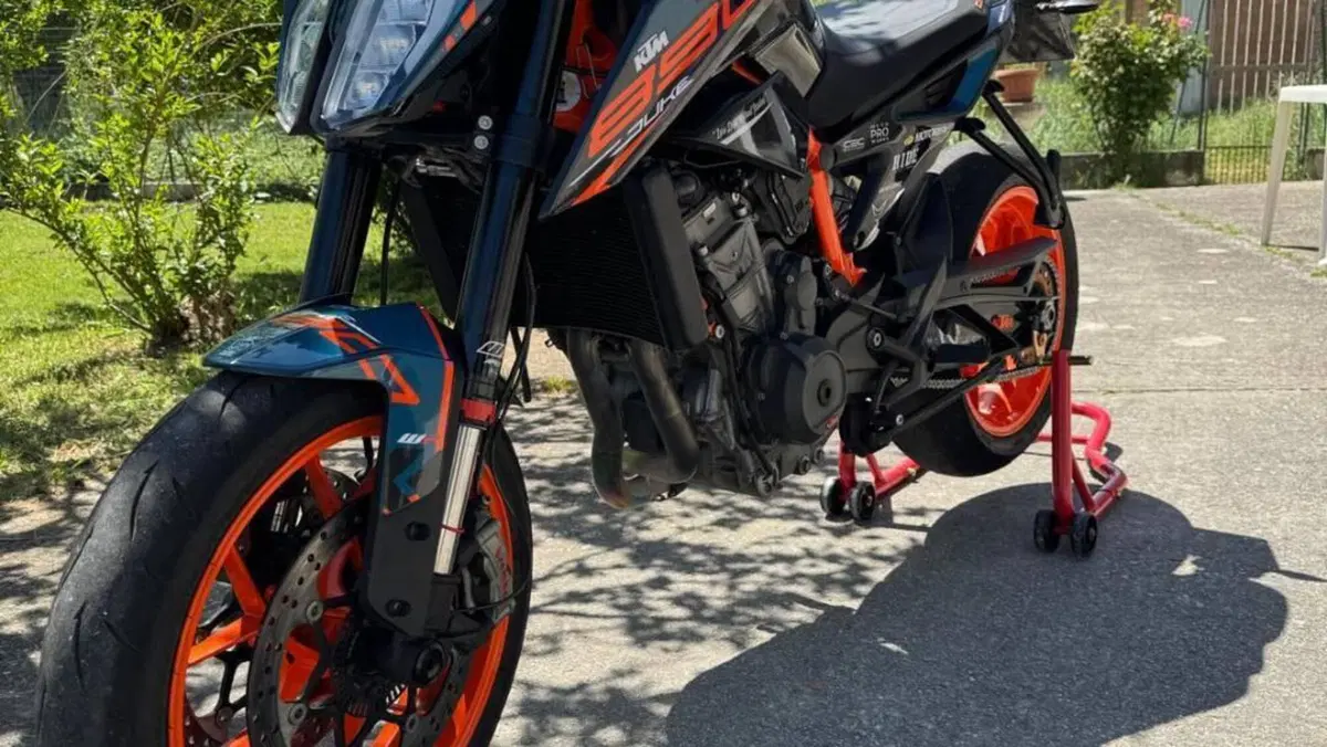KTM 890 Duke R (2022 - 23) 