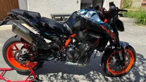 KTM 890 Duke R (2022 - 23)  (3)