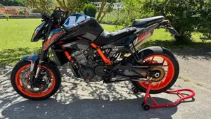 KTM 890 Duke R (2022 - 23)  (4)