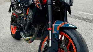 KTM 890 Duke R (2022 - 23)  (5)