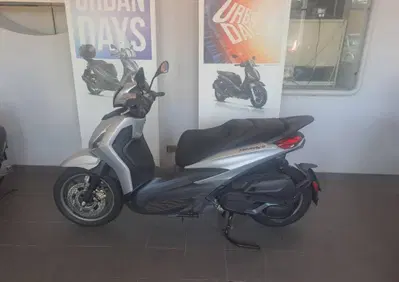 Piaggio Beverly 400 ABS-ASR (2021 - 24) - Annuncio 10060156