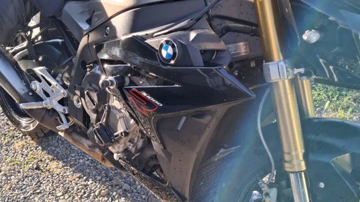 Bmw S 1000 R (2014 - 16)  (2)