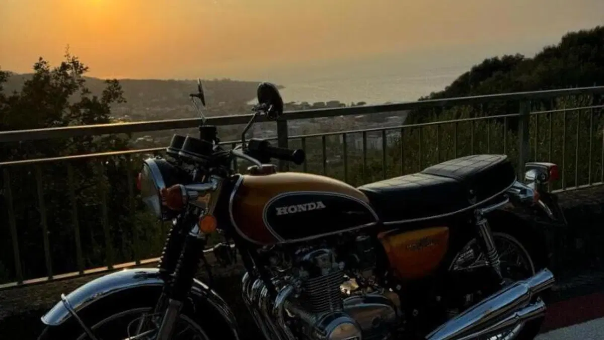 Honda   (2)