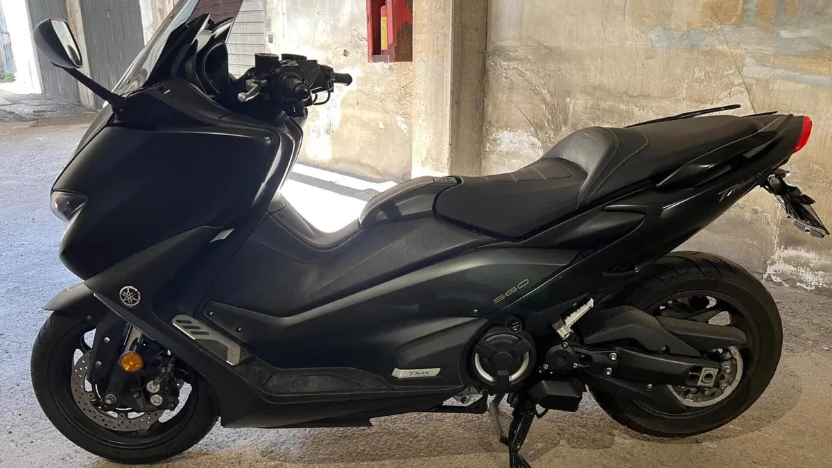 Yamaha T-Max 560 (2020 - 21)  (2)