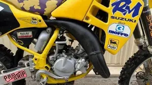 Suzuki   (3)