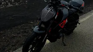 KTM 390 Duke (2021 - 23)  (4)