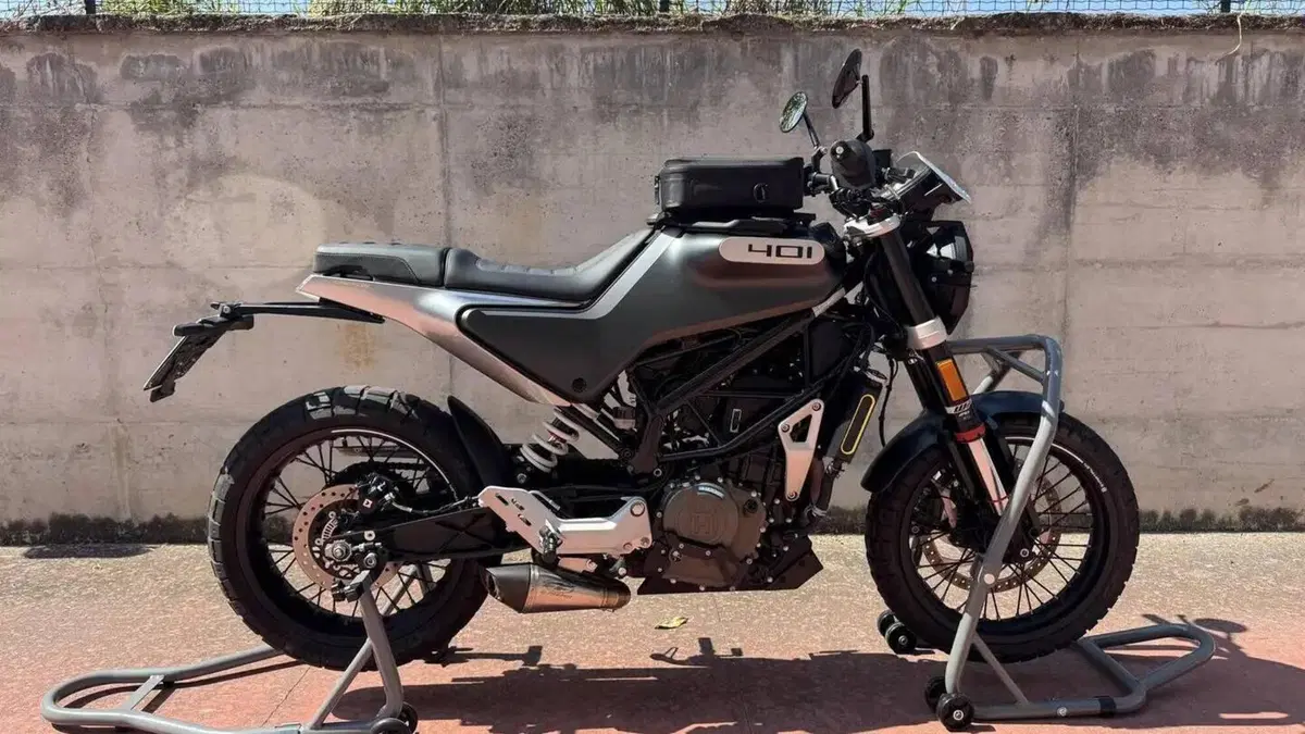 Husqvarna Svartpilen 401 (2020) 