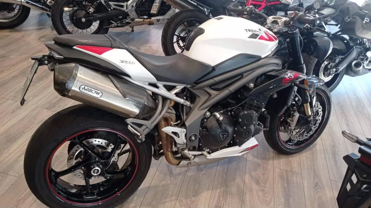 Triumph Speed Triple 1050 RS (2018 - 20)  (5)