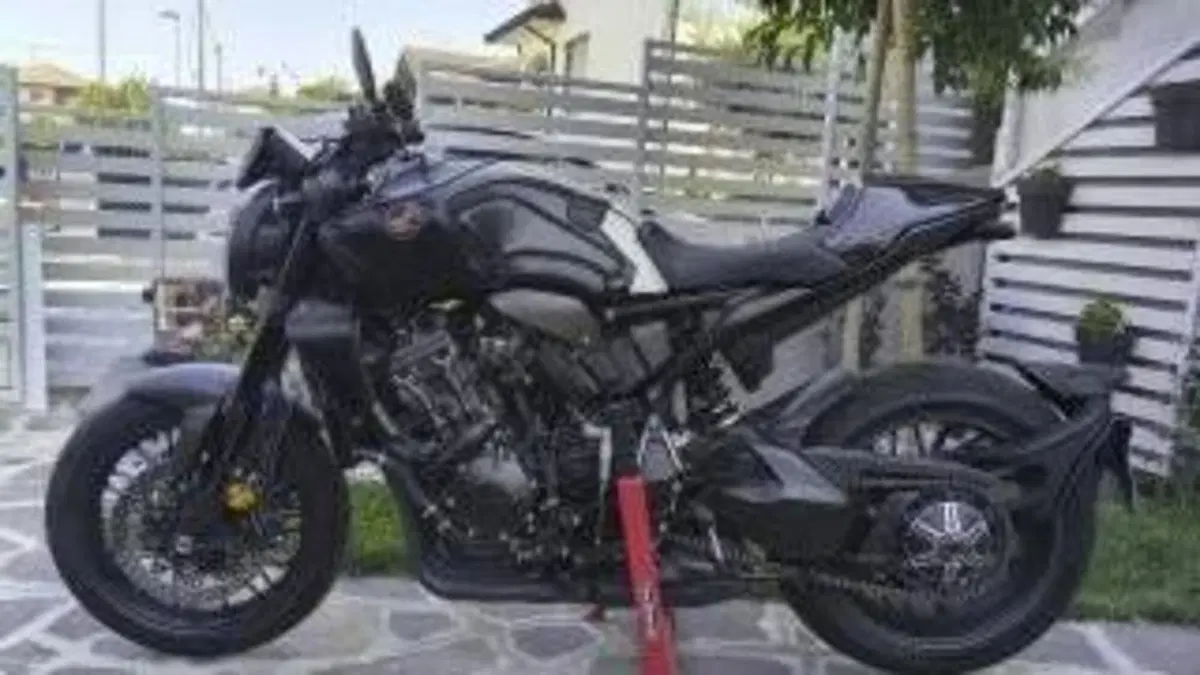 Honda CB 1000 R Black Edition (2021 - 25) 