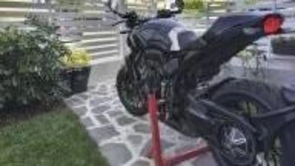 Honda CB 1000 R Black Edition (2021 - 25)  (8)