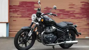 Royal Enfield Super Meteor 650 (2023 - 26) 