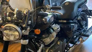 Royal Enfield Super Meteor 650 (2023 - 26)  (3)