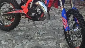 Betamotor RR 125 2T Enduro Race (2026)  (3)