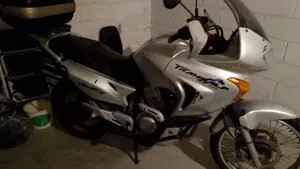 Honda Transalp XL 650V (2000 - 04) 