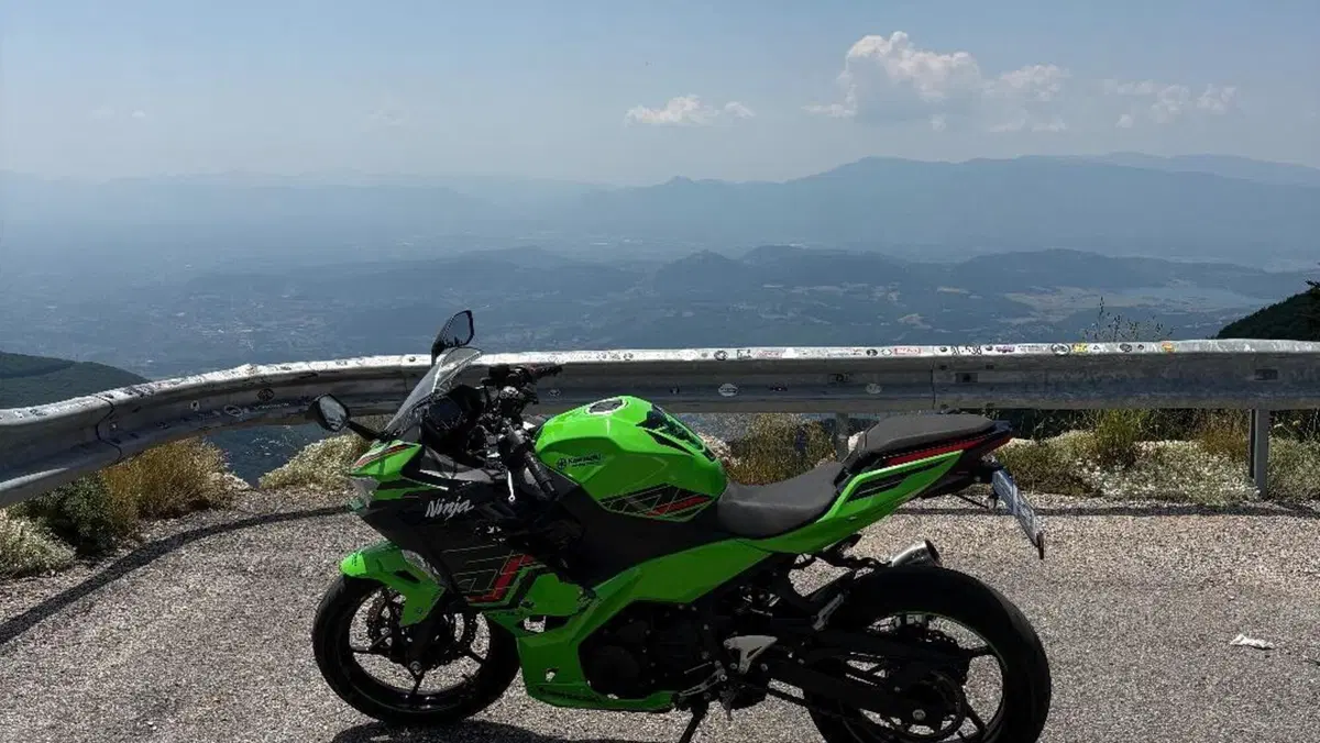Kawasaki Ninja 400 Performance (2023)  (2)