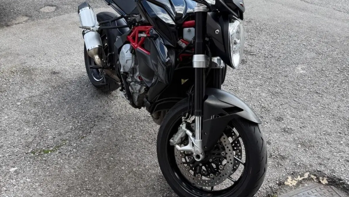 MV Agusta Brutale 800 EAS ABS (2016 - 19)  (2)