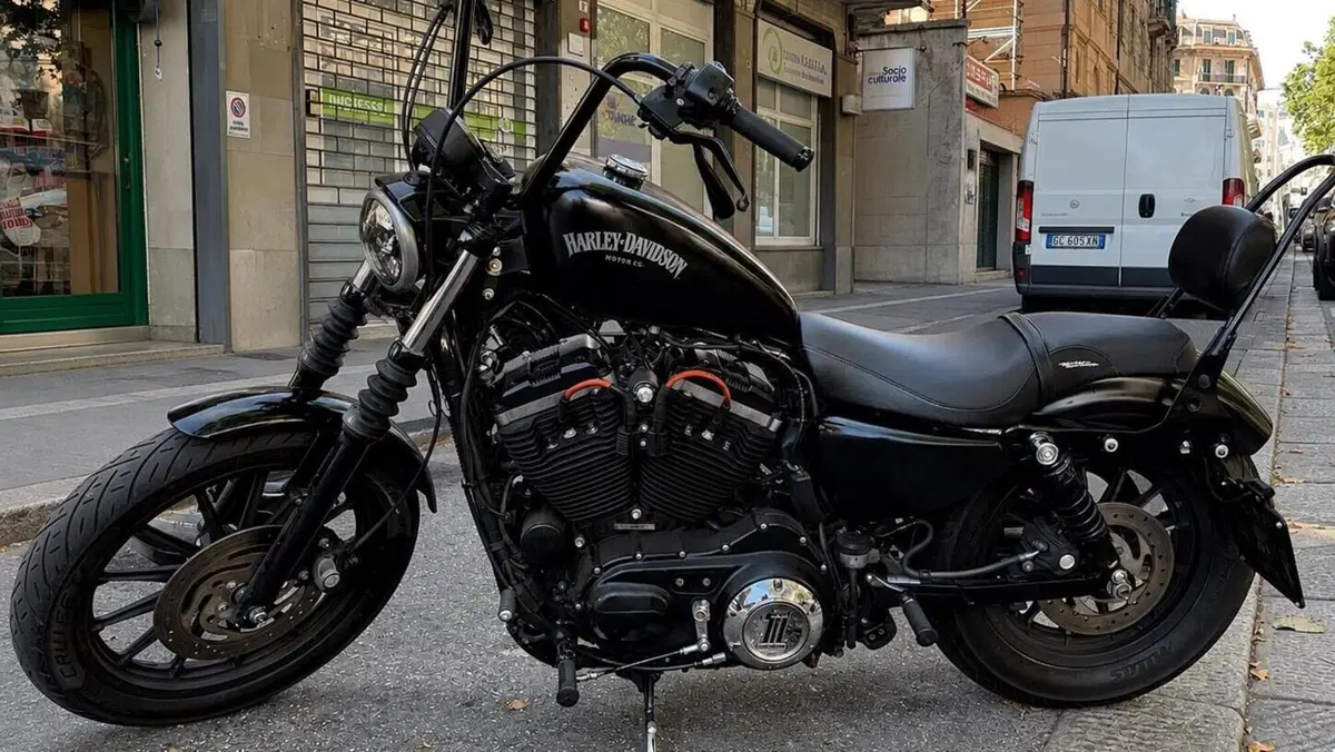 Harley-Davidson 883 Iron (2012 - 14) - XL 883N 