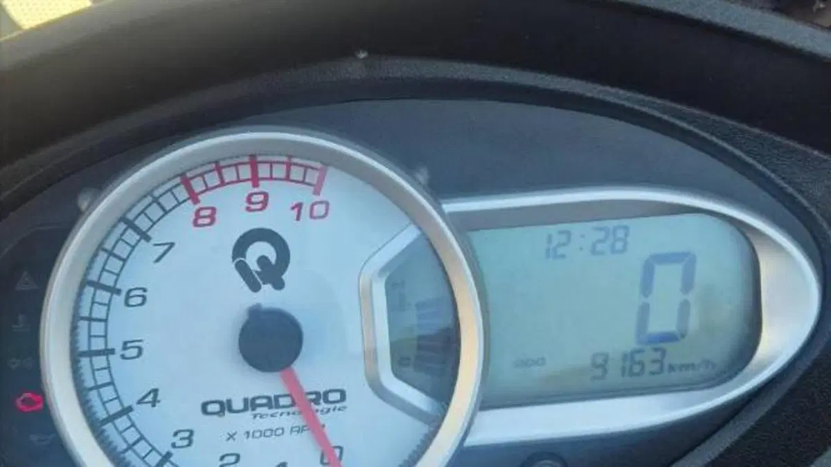 Quadro 350D (2010 - 14)  (6)