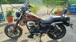Um Italia Renegade Sport 125 (2019 - 22)  (2)