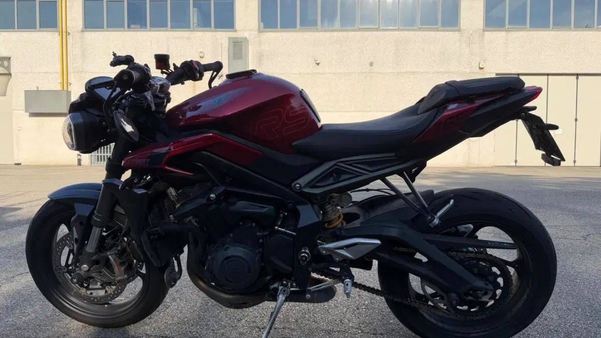 Triumph Street Triple 765 RS (2023 - 26)  (6)