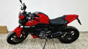 Ducati Monster 937 + (2021 - 25)  (2)