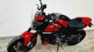 Ducati Monster 937 + (2021 - 25)  (4)