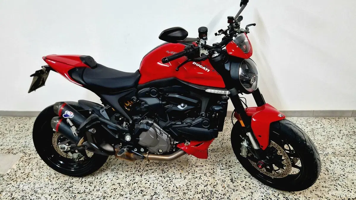 Ducati Monster 937 + (2021 - 25)  (8)