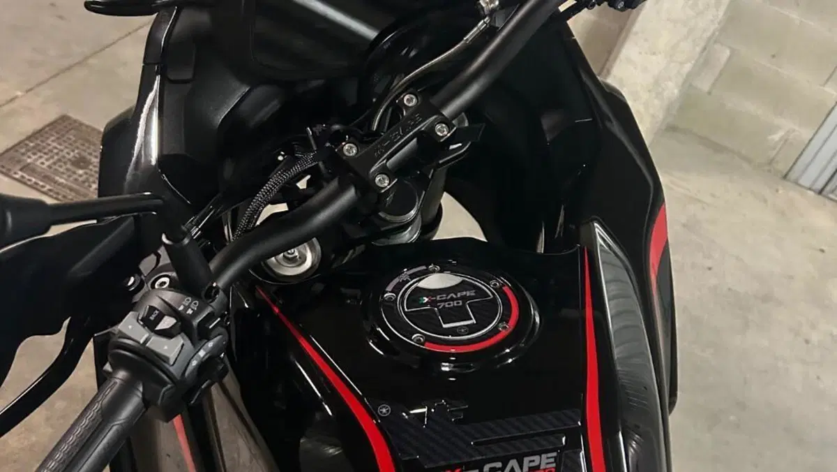 Moto Morini X-Cape 700 Gold Edition (2025 - 26)  (11)