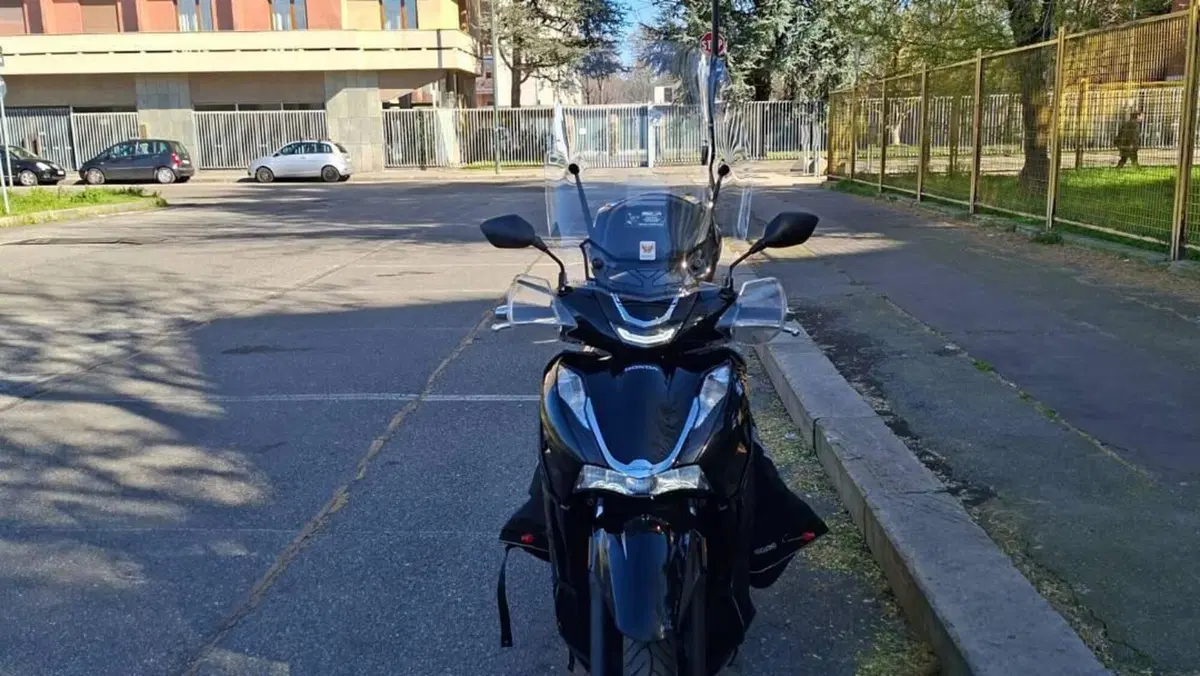 Honda SH 350 (2021 - 24)  (2)