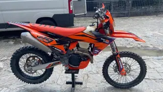 KTM 250 EXC-F Six Days (2025) usata