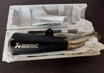 015-HUSQVARNA 401 AKRAPOVIC SCARICO 28505999000 - Annuncio 10060439