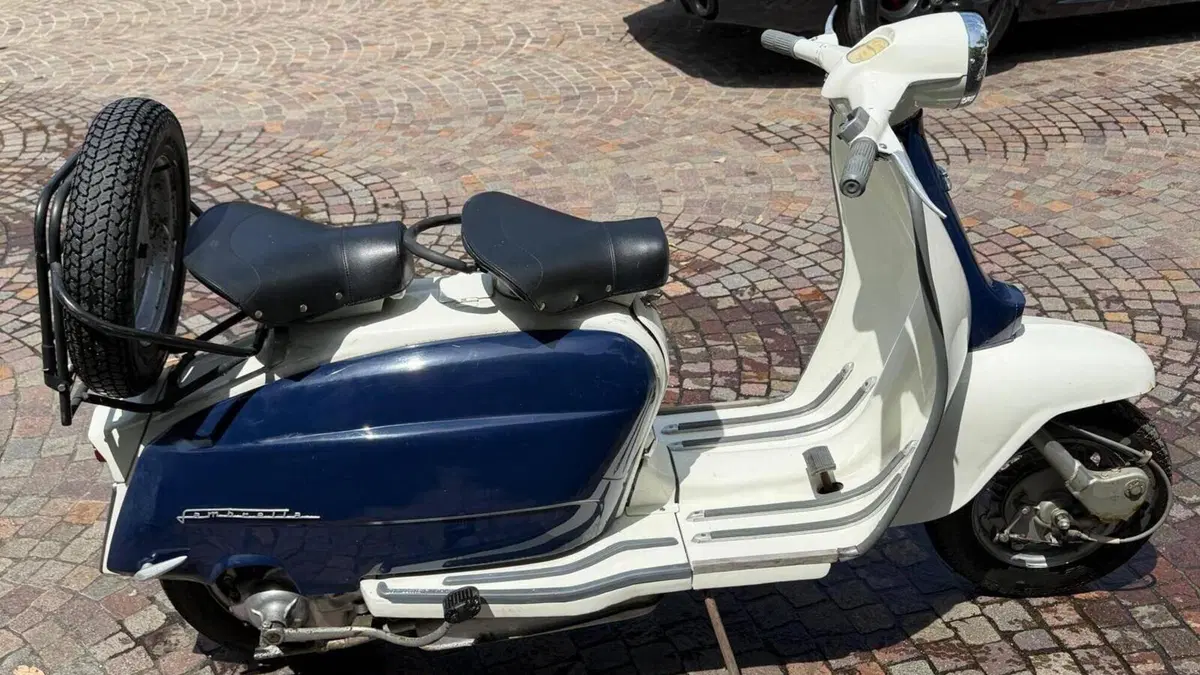 Lambretta   (2)