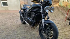 Triumph Speed Triple 955 (1998 - 01) 