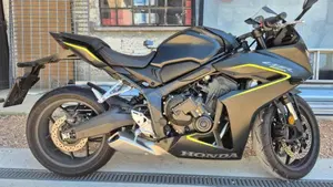 Honda CBR 650 R E-Clutch (2024 - 26)  (3)