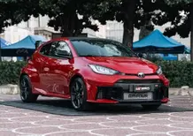 Toyota GR Yaris MY26 debutta in Italia: la sportiva nata dai rally diventa ancora più precisa e coinvolgente