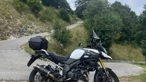 Suzuki V-Strom 1000 ABS No compromise LE (2015 - 17)  (2)