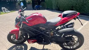 Ducati Streetfighter (2009 - 12)  (4)