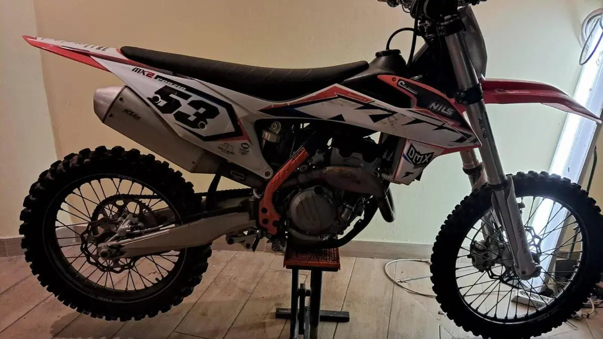 KTM 250 SX-F (2019)  (3)