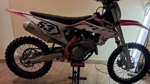 KTM 250 SX-F (2019)  (3)