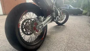 Fantic Motor XMF 125 Motard Performance 4T (2023 - 24)  (4)