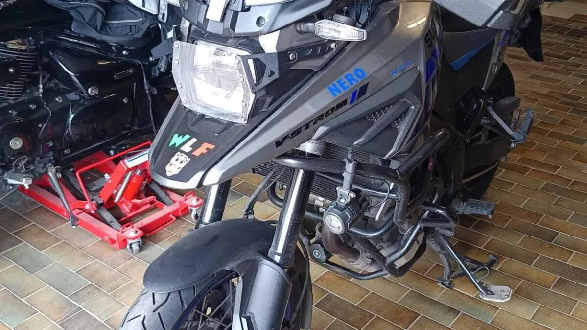 Suzuki V-Strom 1050XT Pro (2020 - 23)  (2)