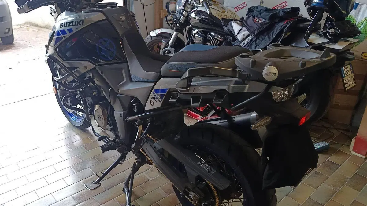 Suzuki V-Strom 1050XT Pro (2020 - 23)  (3)