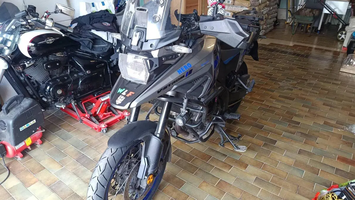 Suzuki V-Strom 1050XT Pro (2020 - 23)  (7)